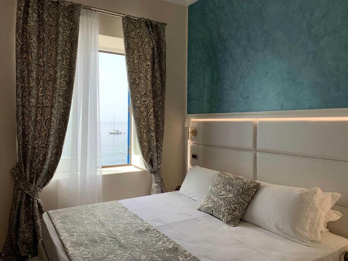 Hotel L'Ariana Isole Eolie - Una Esperienze Leni Extérieur photo